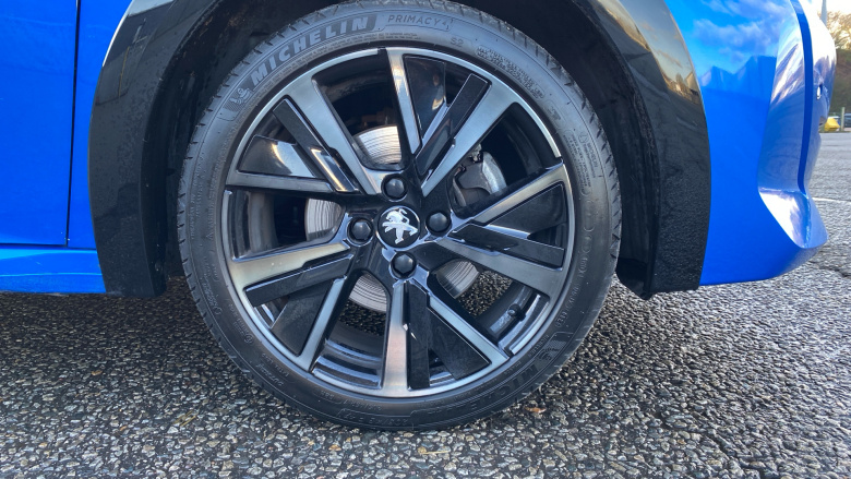 Peugeot 208 1.2 PureTech 130 GT 5dr EAT8 Petrol Hatchback